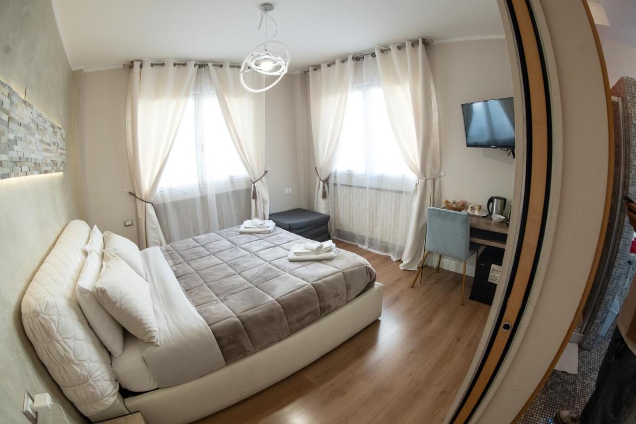 La Residenza Isabella Hotel Milan Luaran gambar
