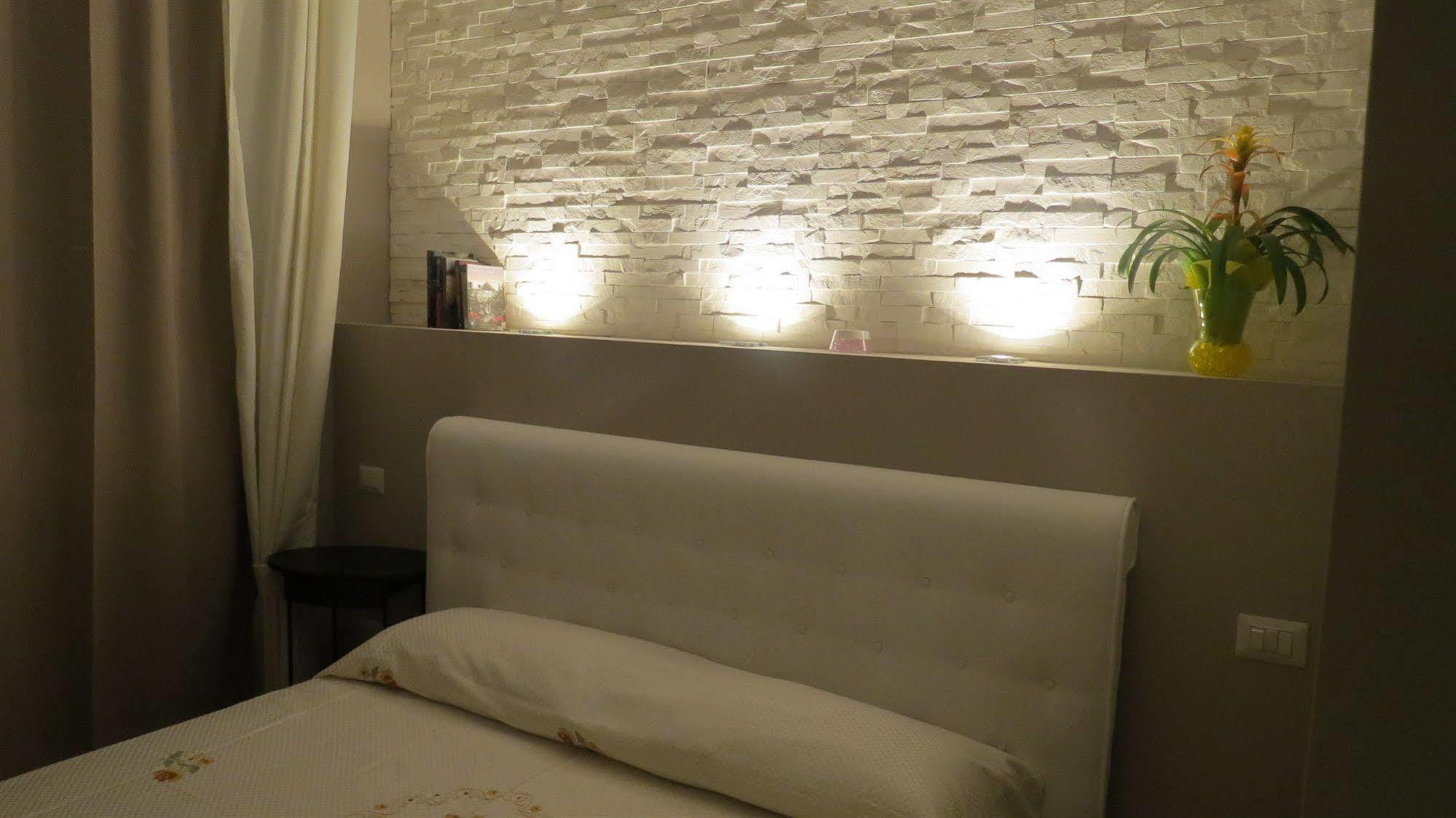 La Residenza Isabella Hotel Milan Luaran gambar